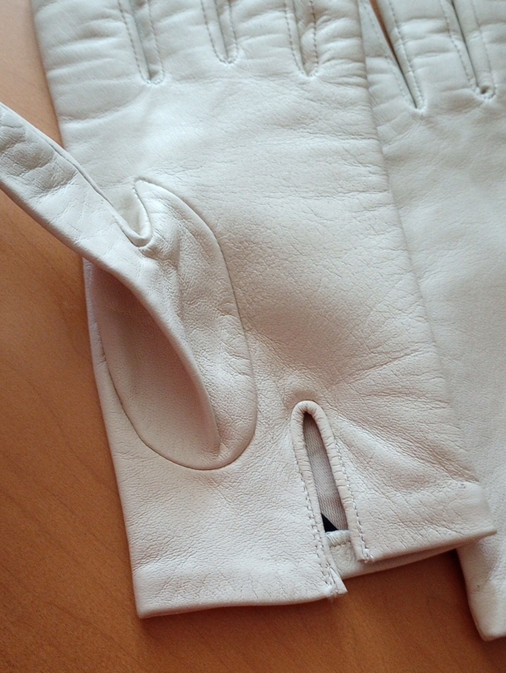 Classic Cream Leather Women's Gloves 7M - Picture 11 of 13